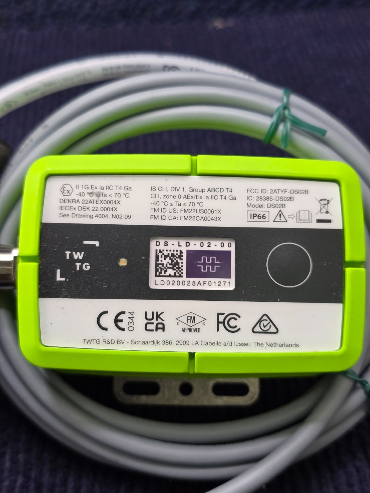 TWTG DS02B Neon Product Line Green Wireless Industrial Sensor Transmitter IP66