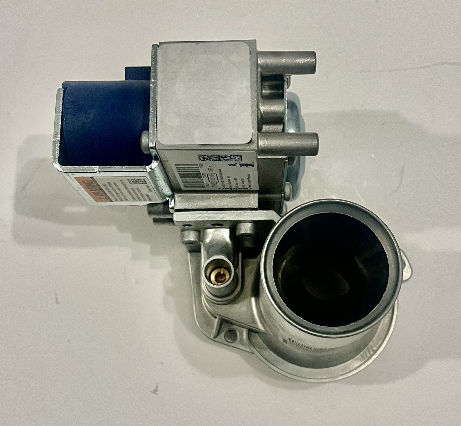 Lochinvar Knight WH 110 Boiler Replacement Gas Valve 100171946 Natural / Propane
