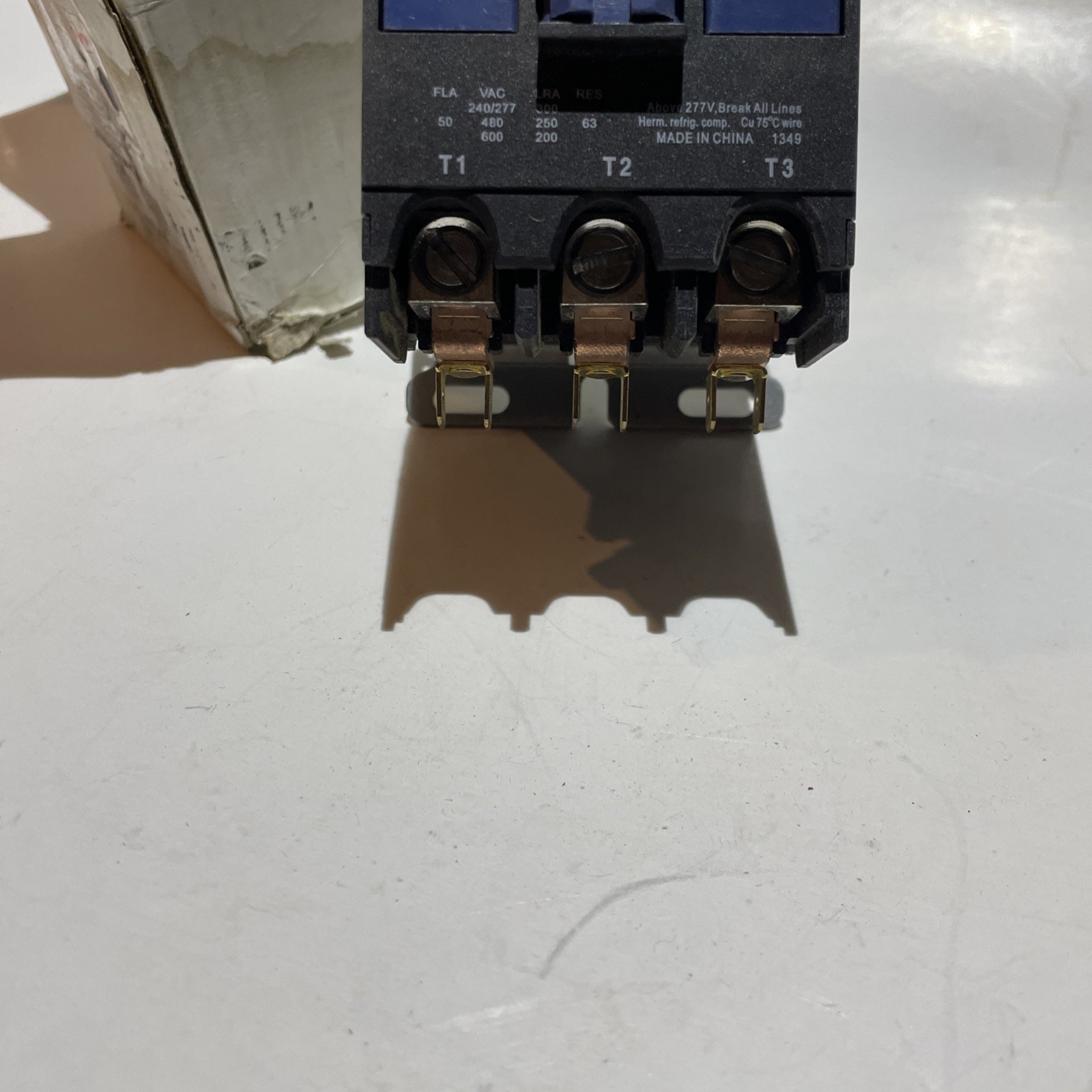 Honeywell DP3050C5010 208 or 240 Vac 3 Pole Deluxe Definite Purpose Contactor