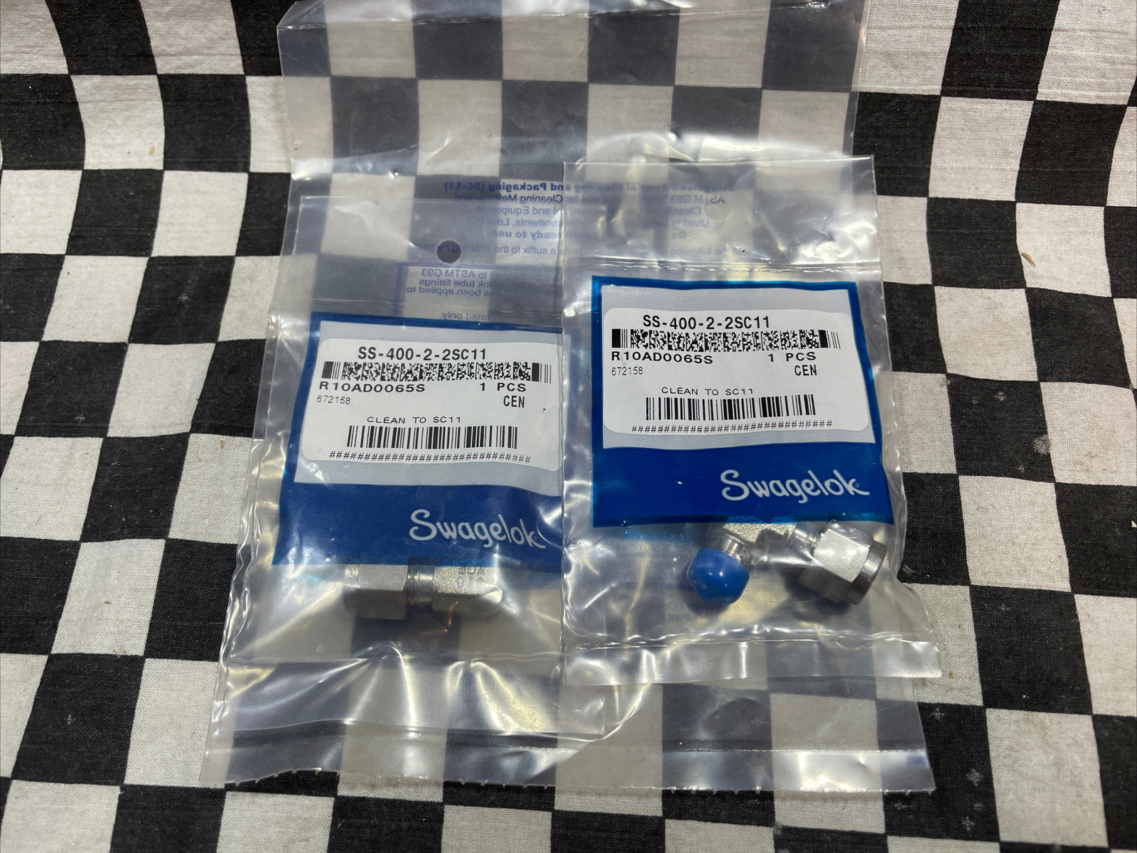 SWAGELOK Male Elbow 1/4″ TUBE X 1/8″, SS-400-2-2SC11, LOT OF 2, SHIPSAMEDAY#HP9