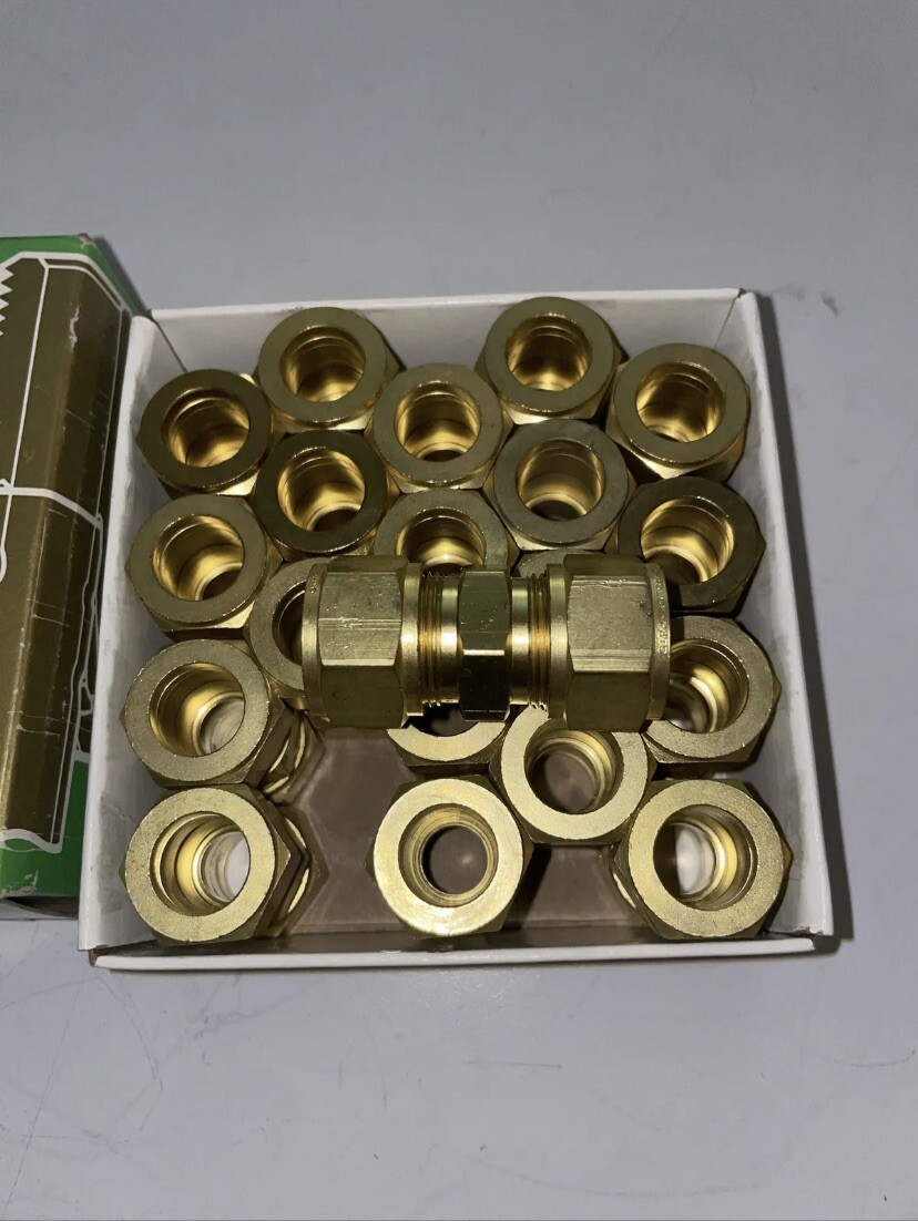 New Box of (20) G 10 U Hoke Gyrolok Fitting Union Brass 5/8″ X 5/8” Tube G10U