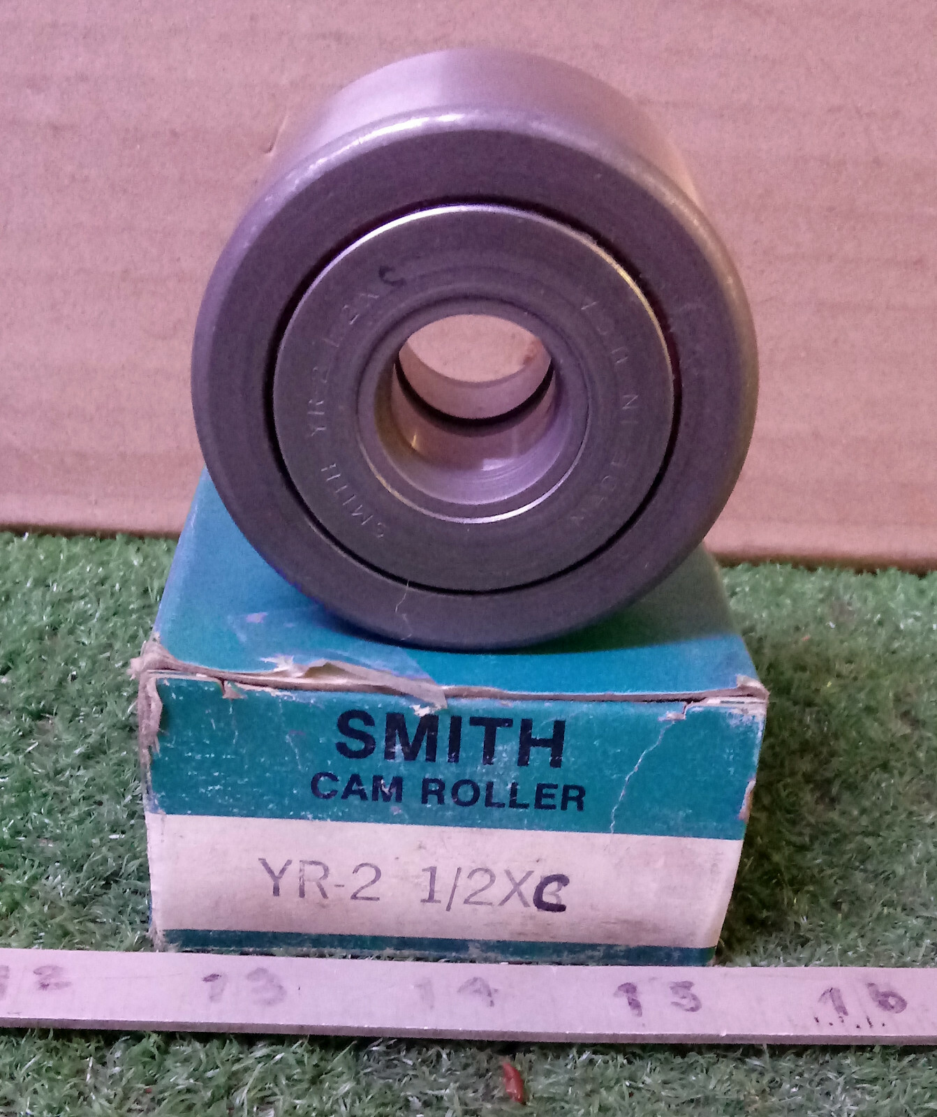 1 NEW SMITH BEARING YR-2 1/2XC CAM FOLLOWER NIB/NNB ***MAKE OFFER***