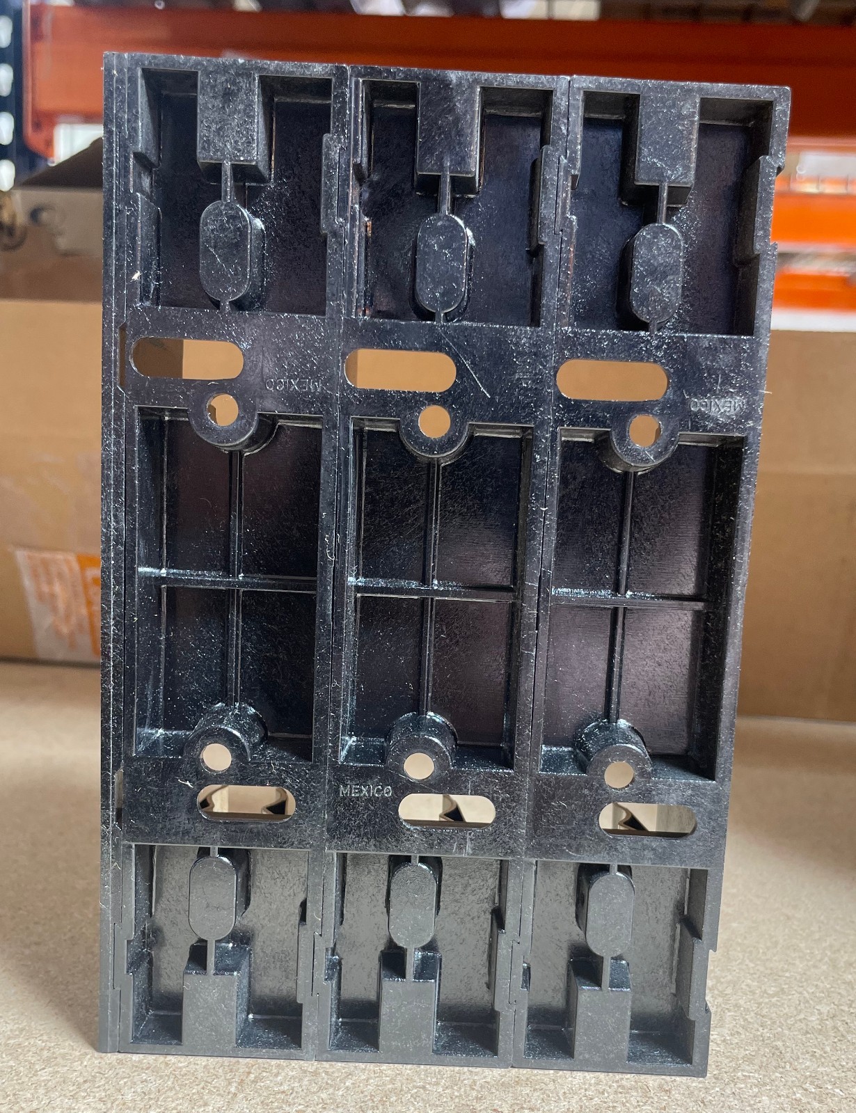 60328R, Ferraz Shawmut, R FUSE BLOCK 600V 30A 3P PP