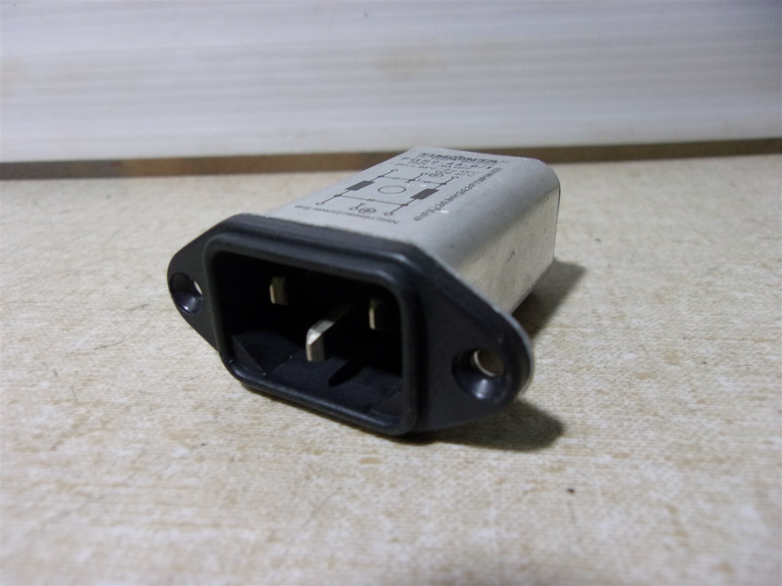 Timenta FG32-44-6/I Receptacle Outlet *FREE SHIPPING*