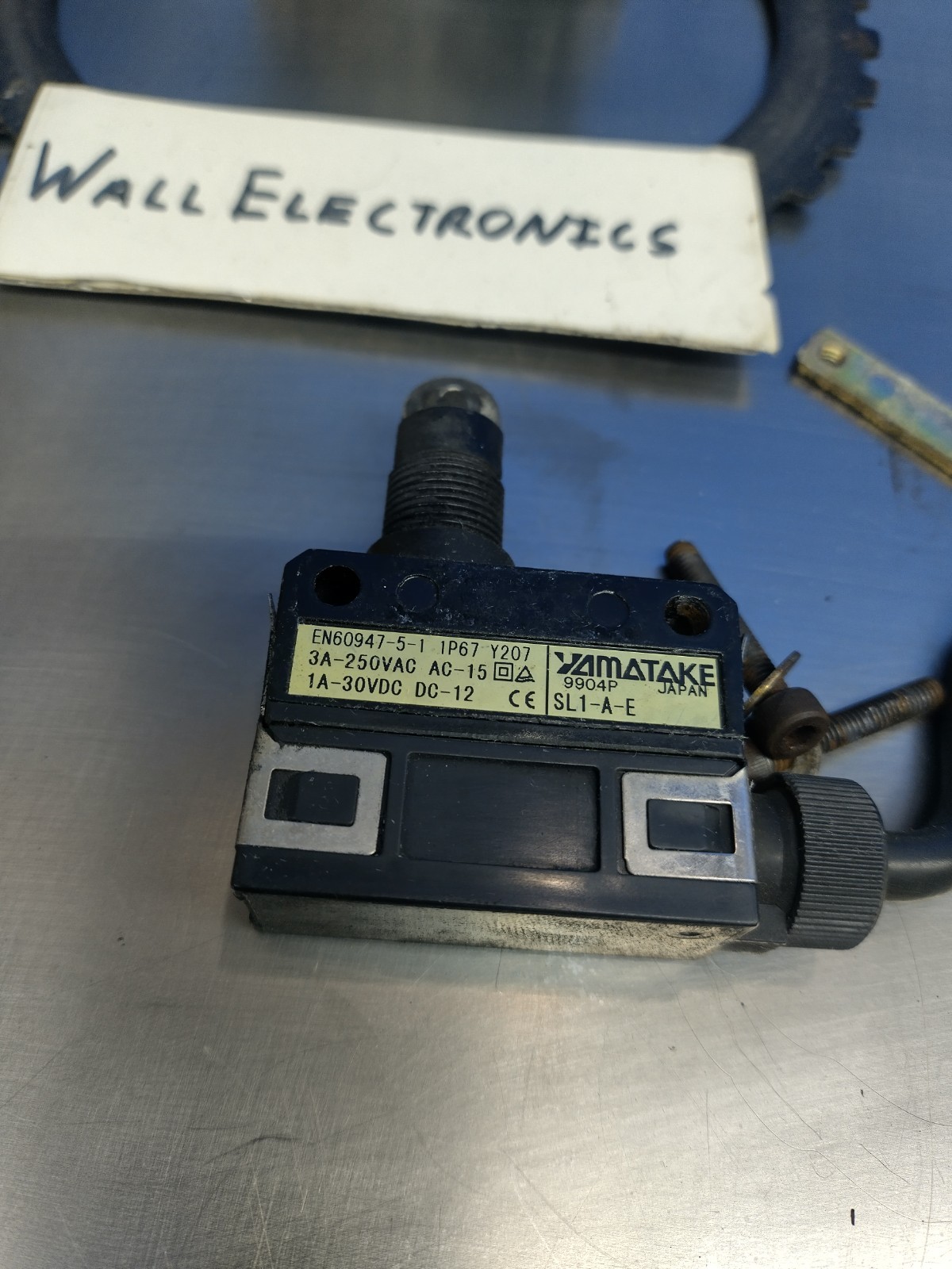 Yamatake SL1-A-E Microswitch Fanuc EN60947-5-1