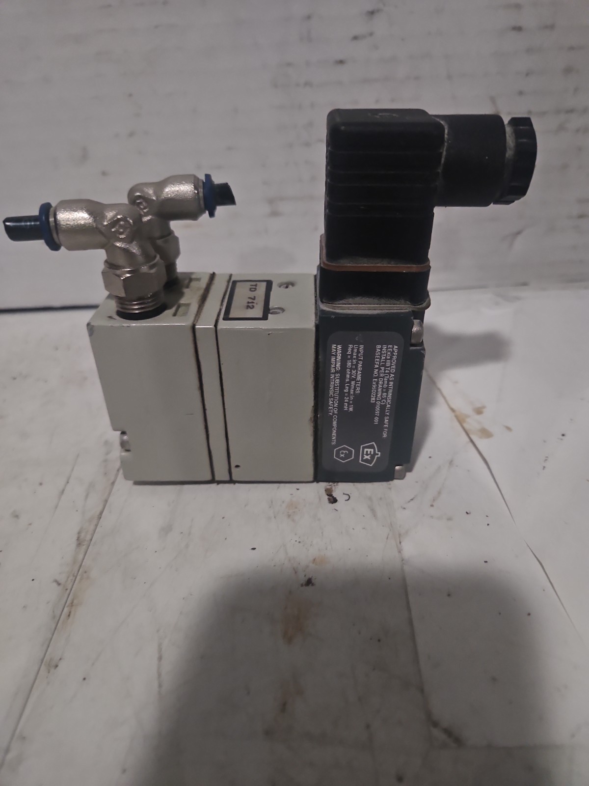 BELLOFRAM T-1500 TRANSDUCER 966-710-200 IN:4-20MA OUT: 3-15 PSI SUP:18-120 PSI
