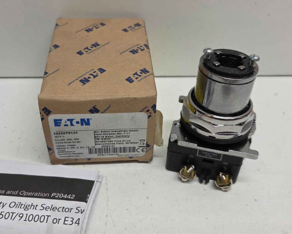 NEW IN BOX! EATON 120V 3POS MOMENTARY PUSH BUTTON 10250T6153