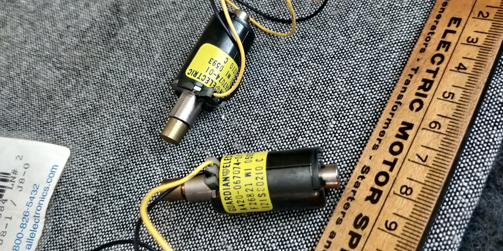 2 pieces PUSH-TYPE SOLENOID 24VDC Guardian # A420-067074-01