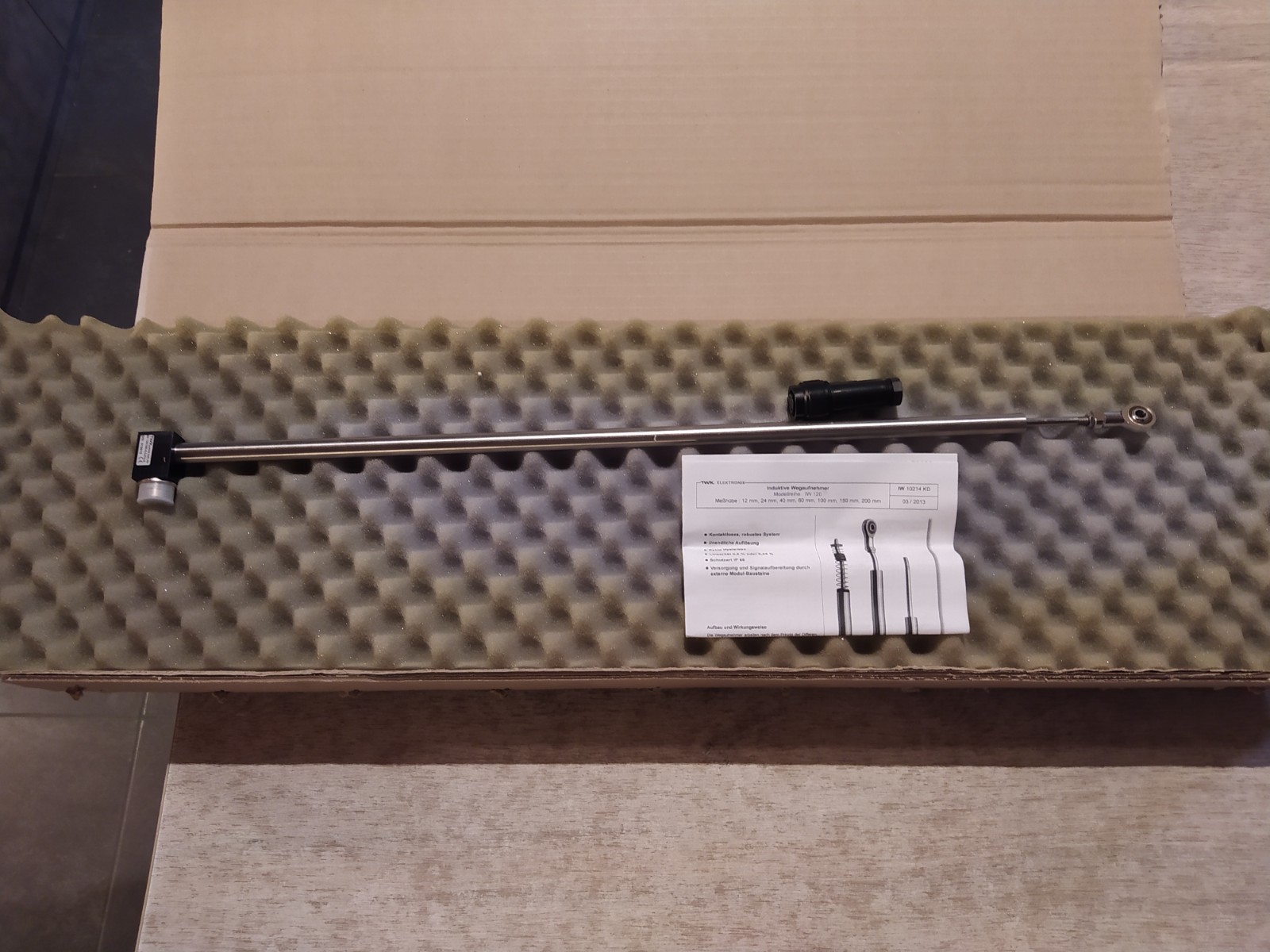 TWK IW 120/200-0,5-KV-S INDUCTIVE LINEAR DISPLACEMENT SENSOR / TRANSDUCER [NEW]
