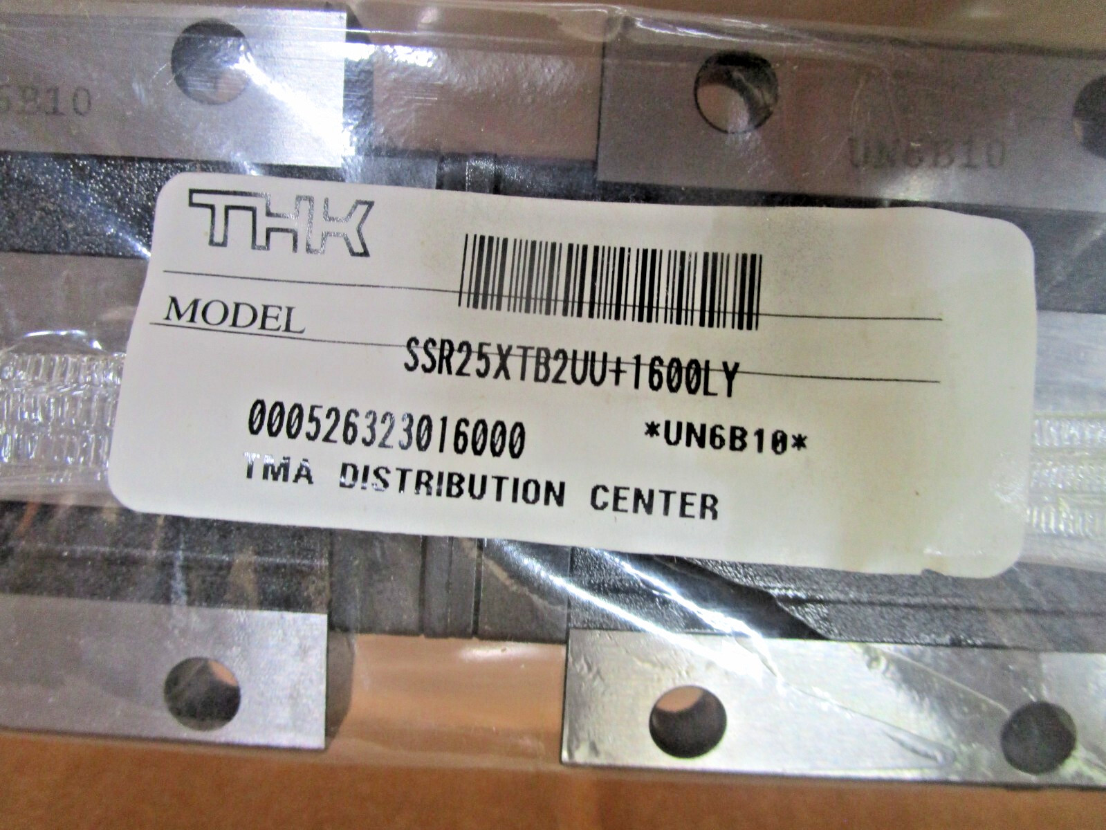 THK SSR25XTB2UU+1600LY, Two Linear Bearing SSR25XTB Flange Blocks on 1600mm Rail