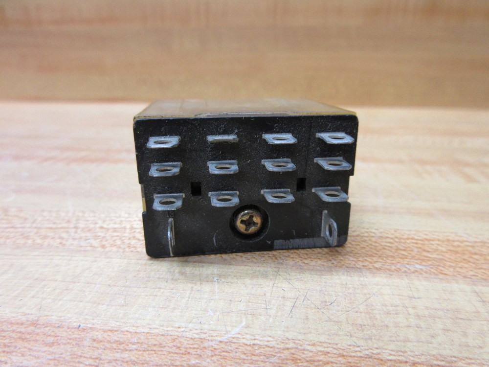 Omron LY4-120V AC Relay LY4-120VAC