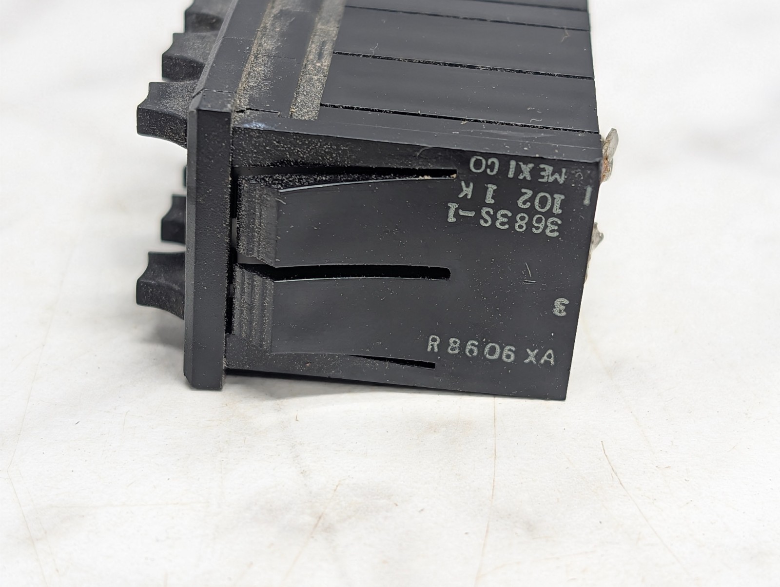 Bourns Model # 3683S-1 102 1K Knobpot Precision Potentiometer Digital