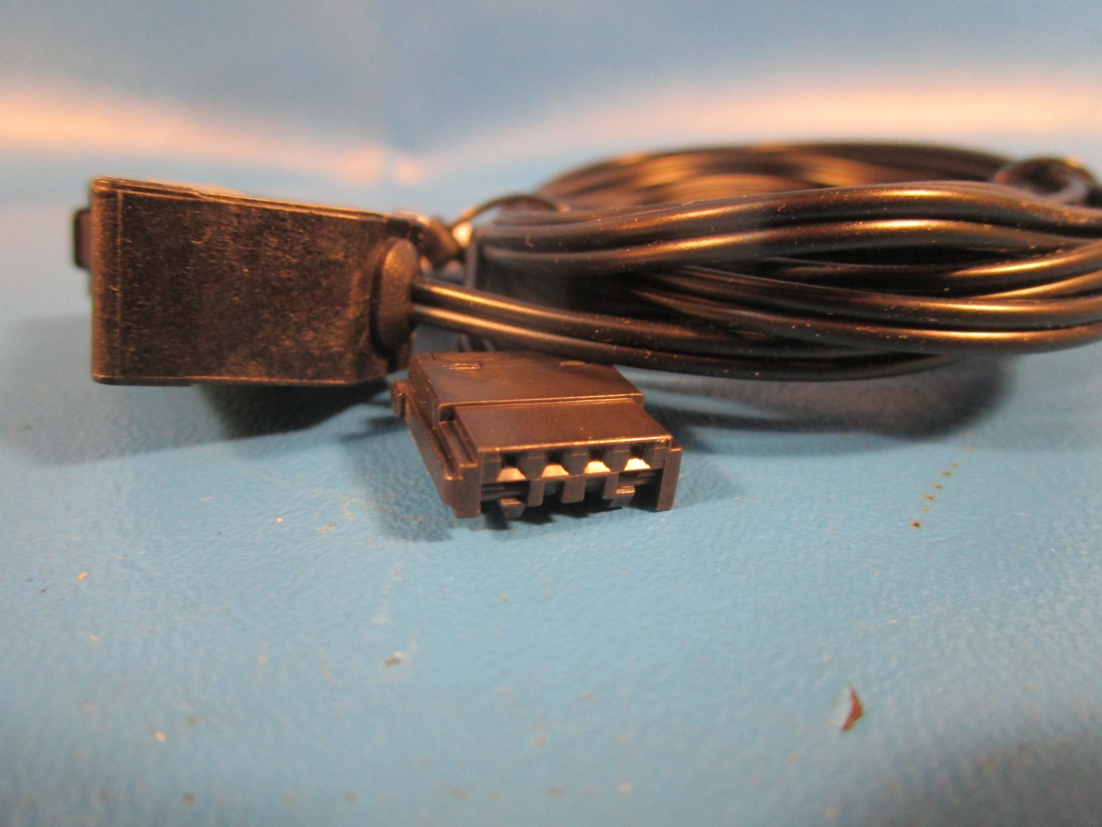 Keyence LV-H62, retro-reflective Sensor Head, Spot Type, Visible Red Semiconduct