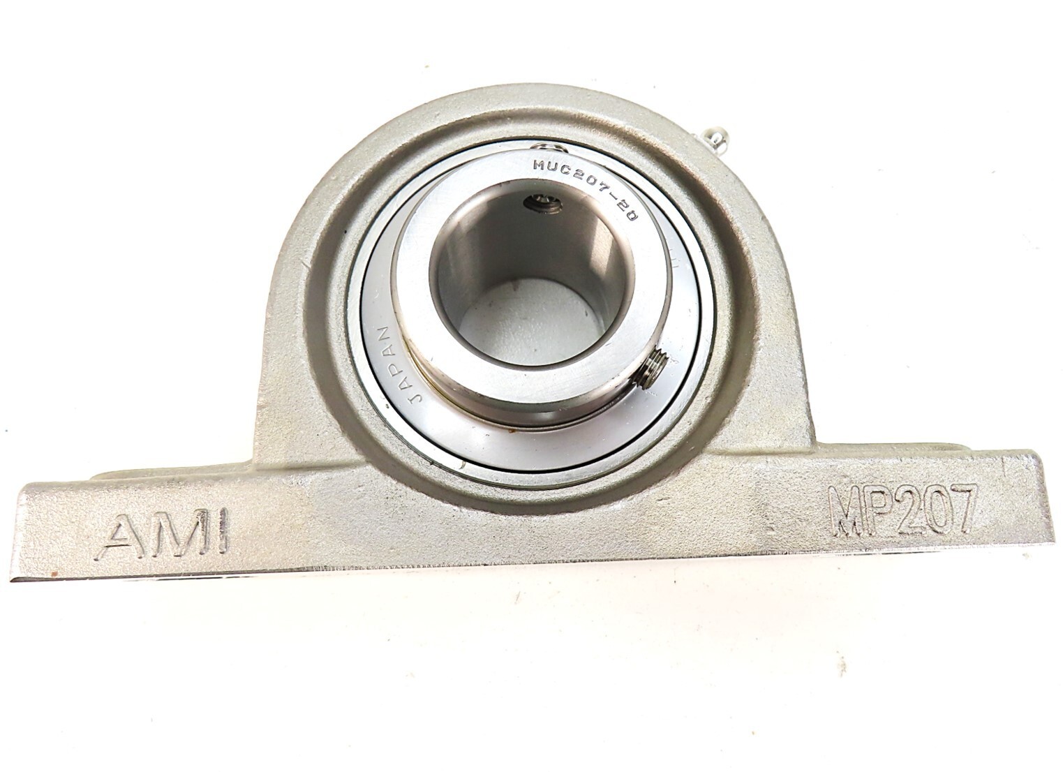 AMI Bearings MUCP207-20 2-Bolt Base 1-1/4 in Bore 304 Stainless Steel NEW IN BOX