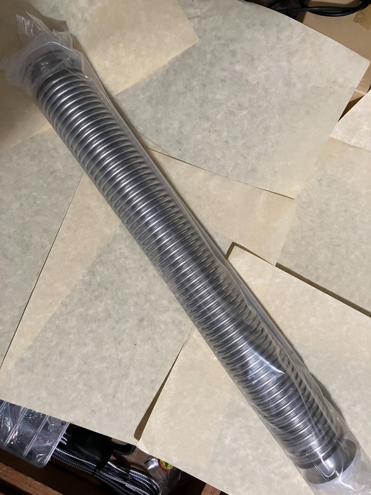 KURT J LESKER FLEX HOSE 18″ OAL, QF40, MHQFC18 KF40 Flex Hose Stainless 18″