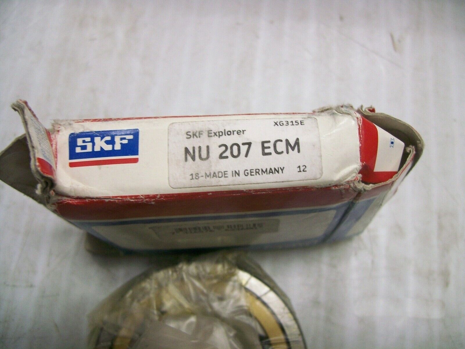 SKF Explorer Cylindrical Roller Bearing NV207ECM 35mm ID 72mm OD 17mm Thick New