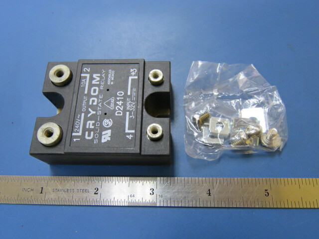 CRYDOM D2410 Qty of 1 per Lot Solid State SPST-NO (1 Form A) Hockey Puck