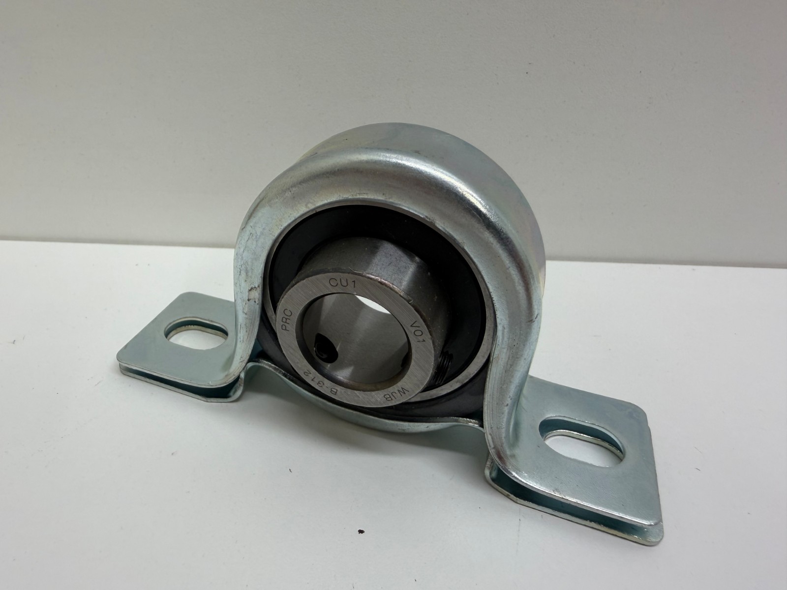NEW IN BOX! DAYTON 3/4″ BORE BALL BEARING PILLOW BLOCK 2X899