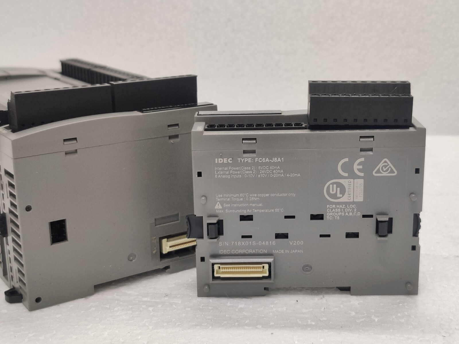 Idec MicroSmart FC6A-C40P1CE Programmable Controller With FC6A-T16P1 And FC6A-J8