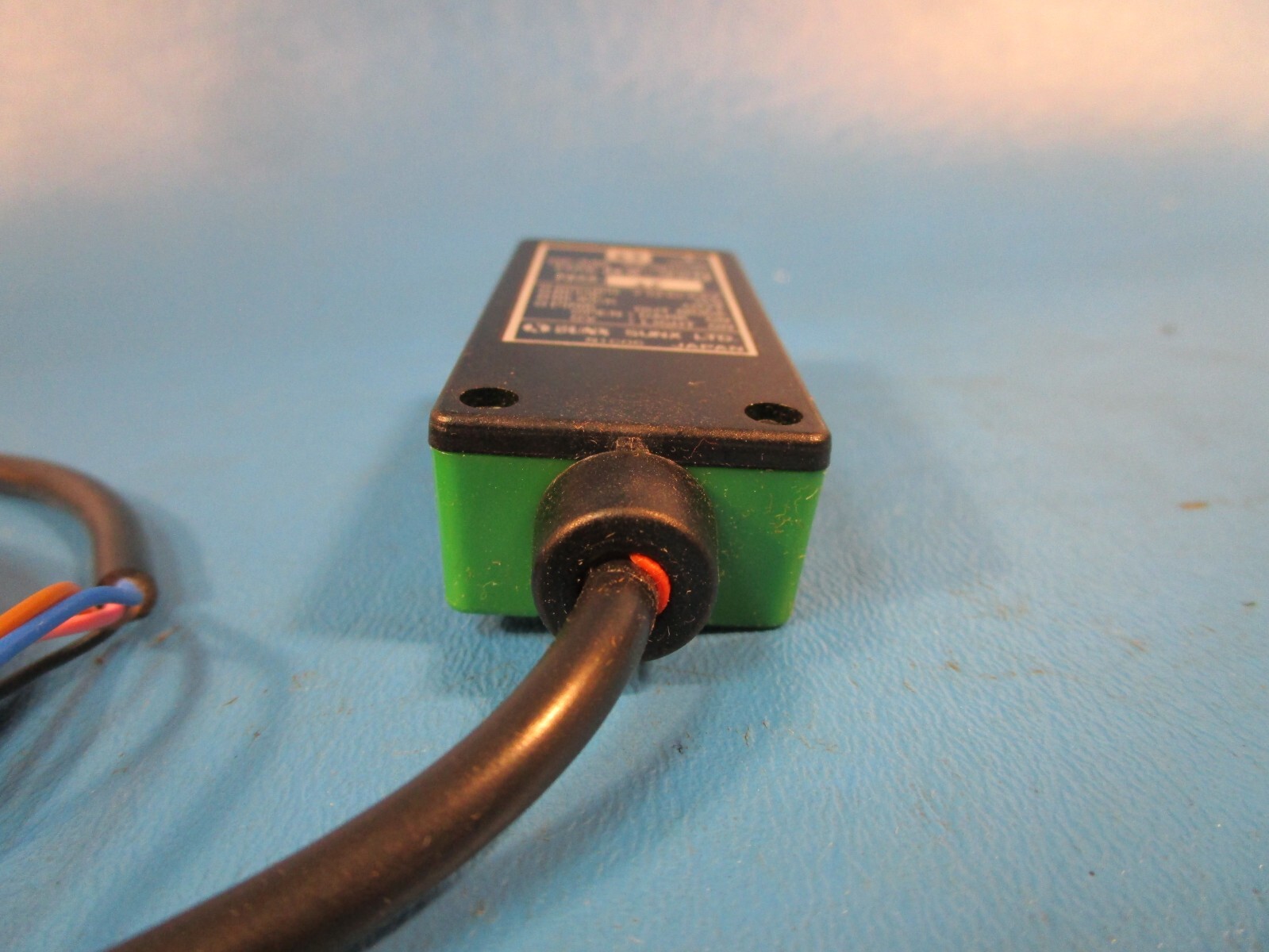 SUNX NX-32N, Narrow-View Diffuse Reflective Photoelectric Sensor, BEAM SENSOR