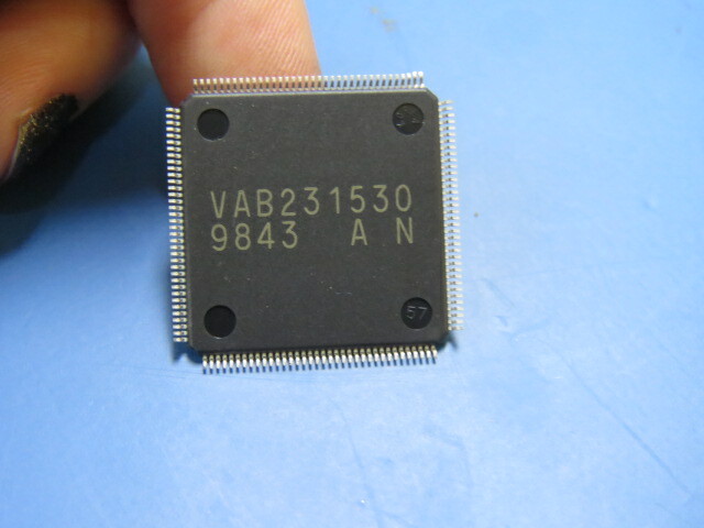ALTERRA EPF10K10TC1444 Qty of 1 per Lot Field-Programmable Gate Array, 576 Cell