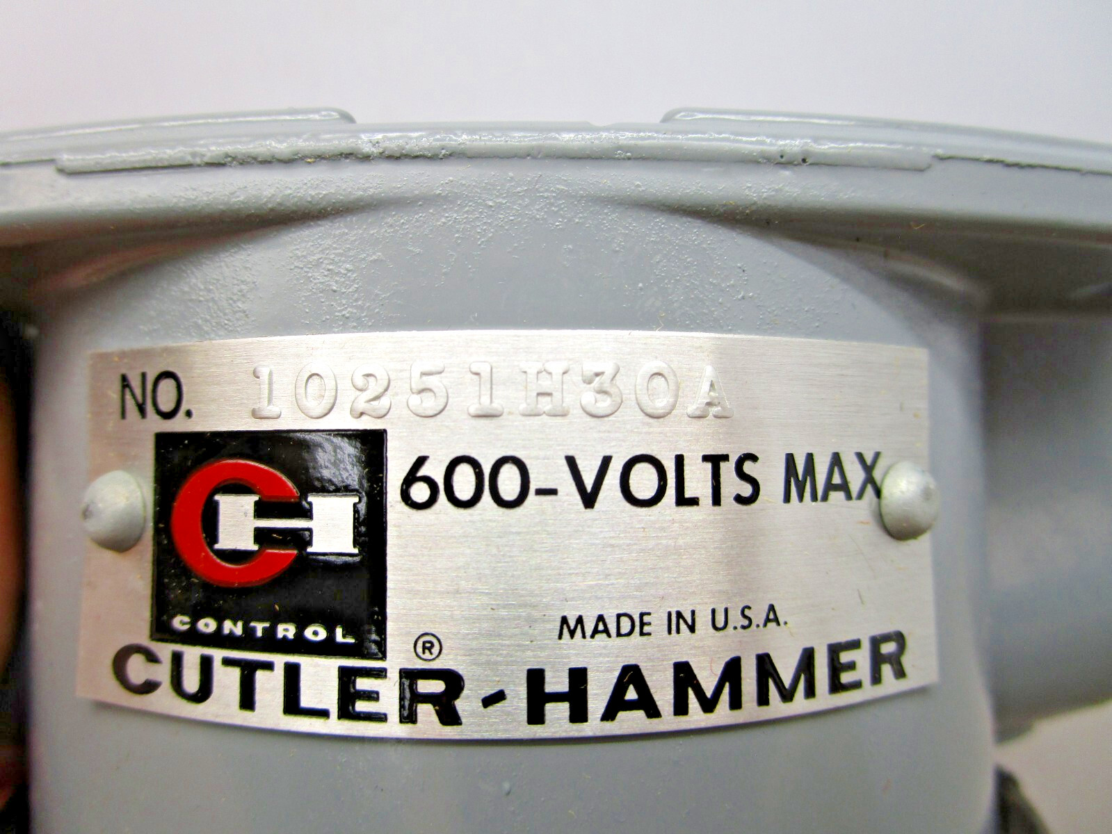 Cutler-Hammer 10251H30A Type D Mushroom Button Palm or Foot Operated Switch