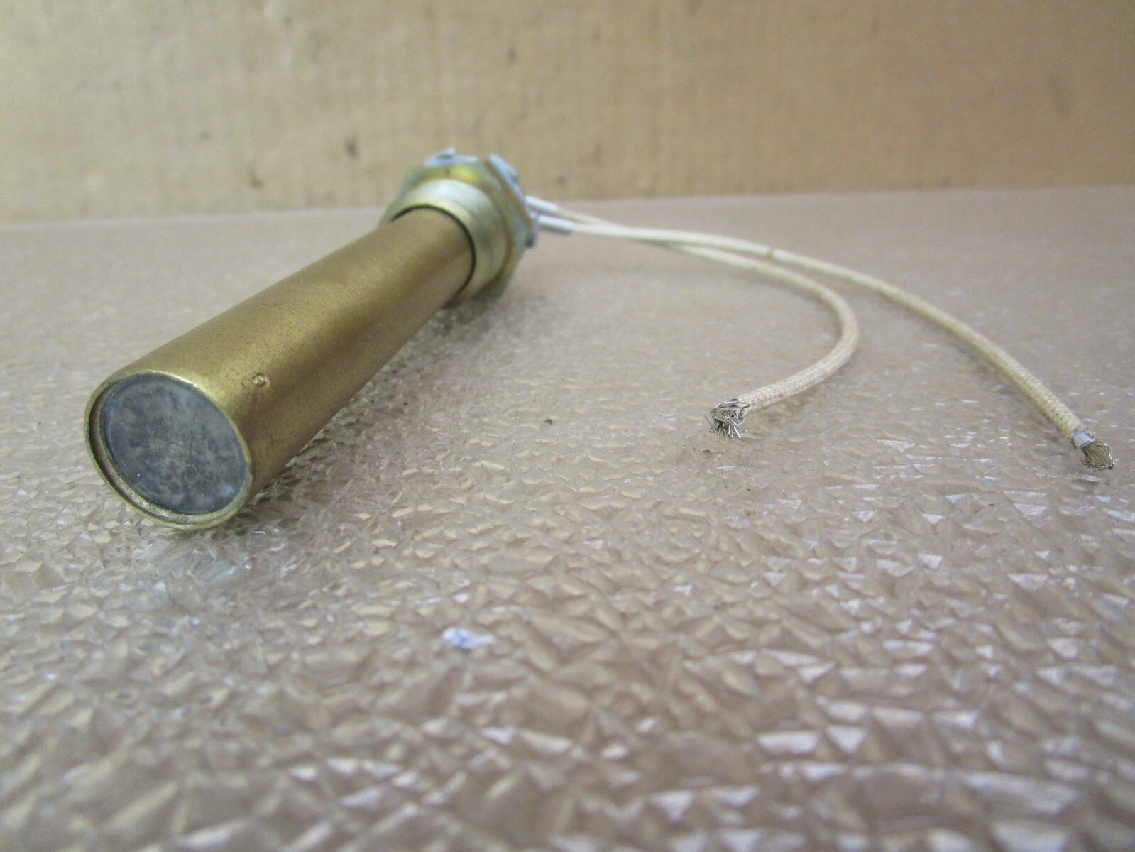 New Open Box Fenwal 18021-0 Temp. Range -100 to 400F Thermoswitch 51784HM