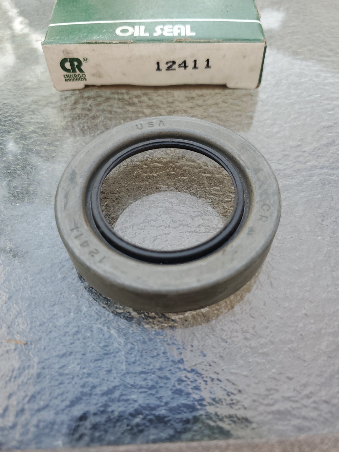 CR/SKF CHICAGO RAWHIDE SKF OIL GREASE SEAL 12411