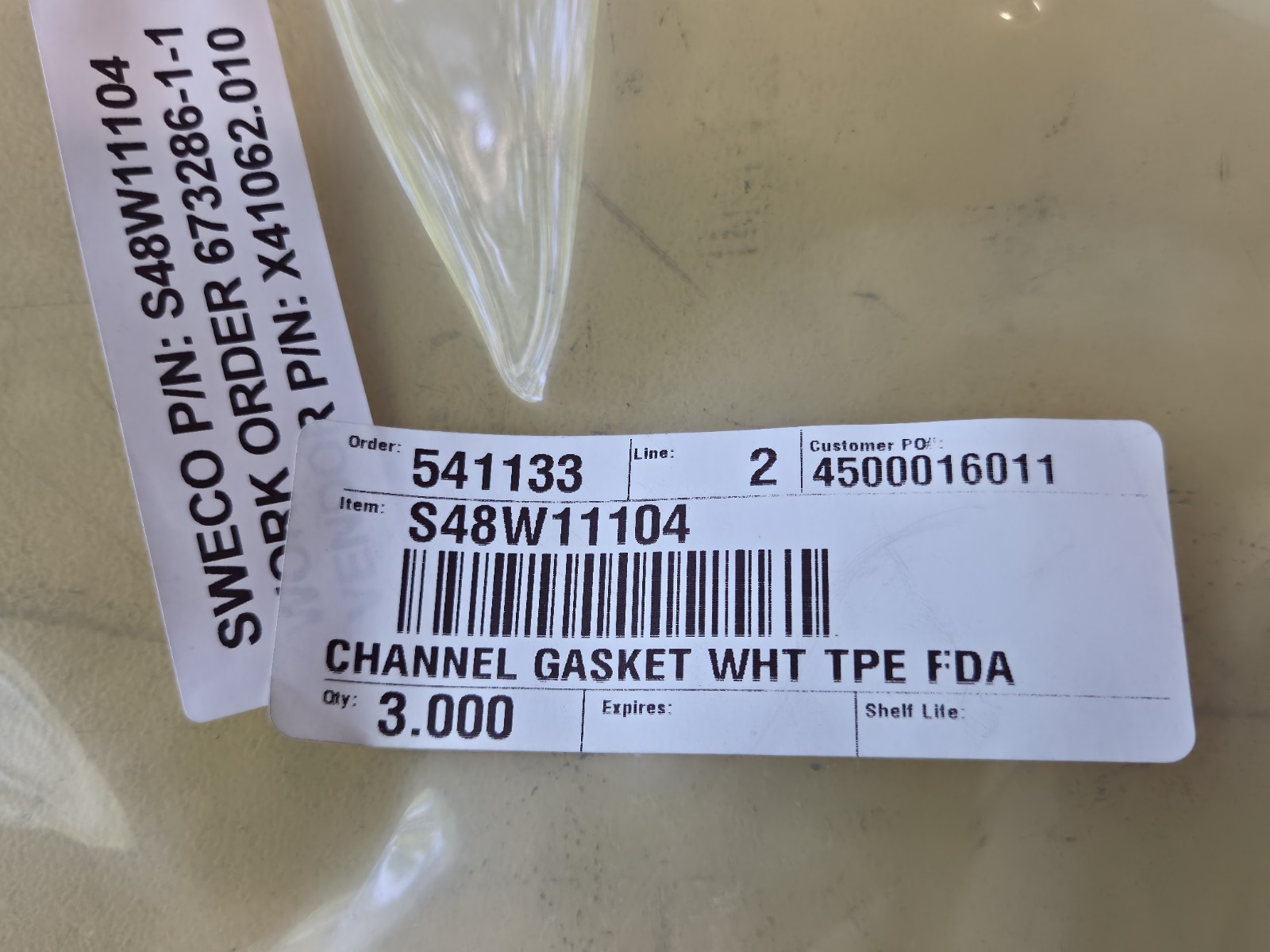 Lot Of 6 Sweco S48W11104 White TPE Gaskets X41062.010