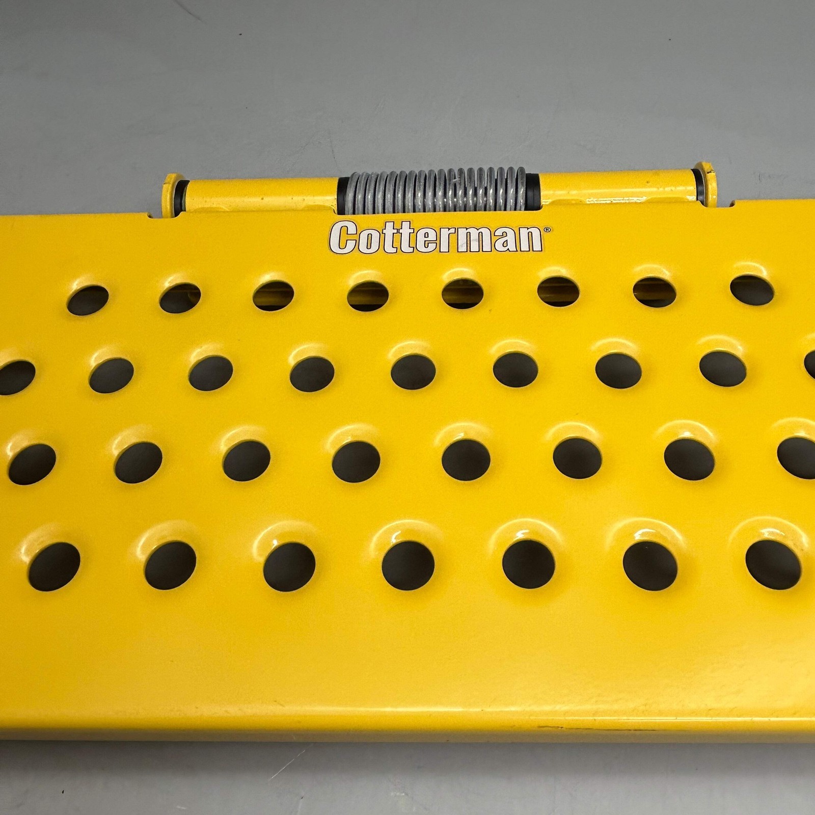 COTTERMAN Adjustable Safety Gate 16″-26″ Yellow D0900071-01 New Other- Shelf Wea
