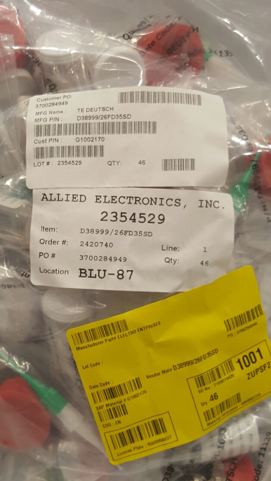 AERO-ELECTRIC CONNECTOR D38999/26FD35SD 37 Position Circular Connector Plug