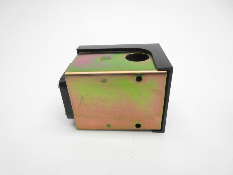 ROBERTSHAW R471-1-10-96 480VAC 20A 2-25PSI NSNP