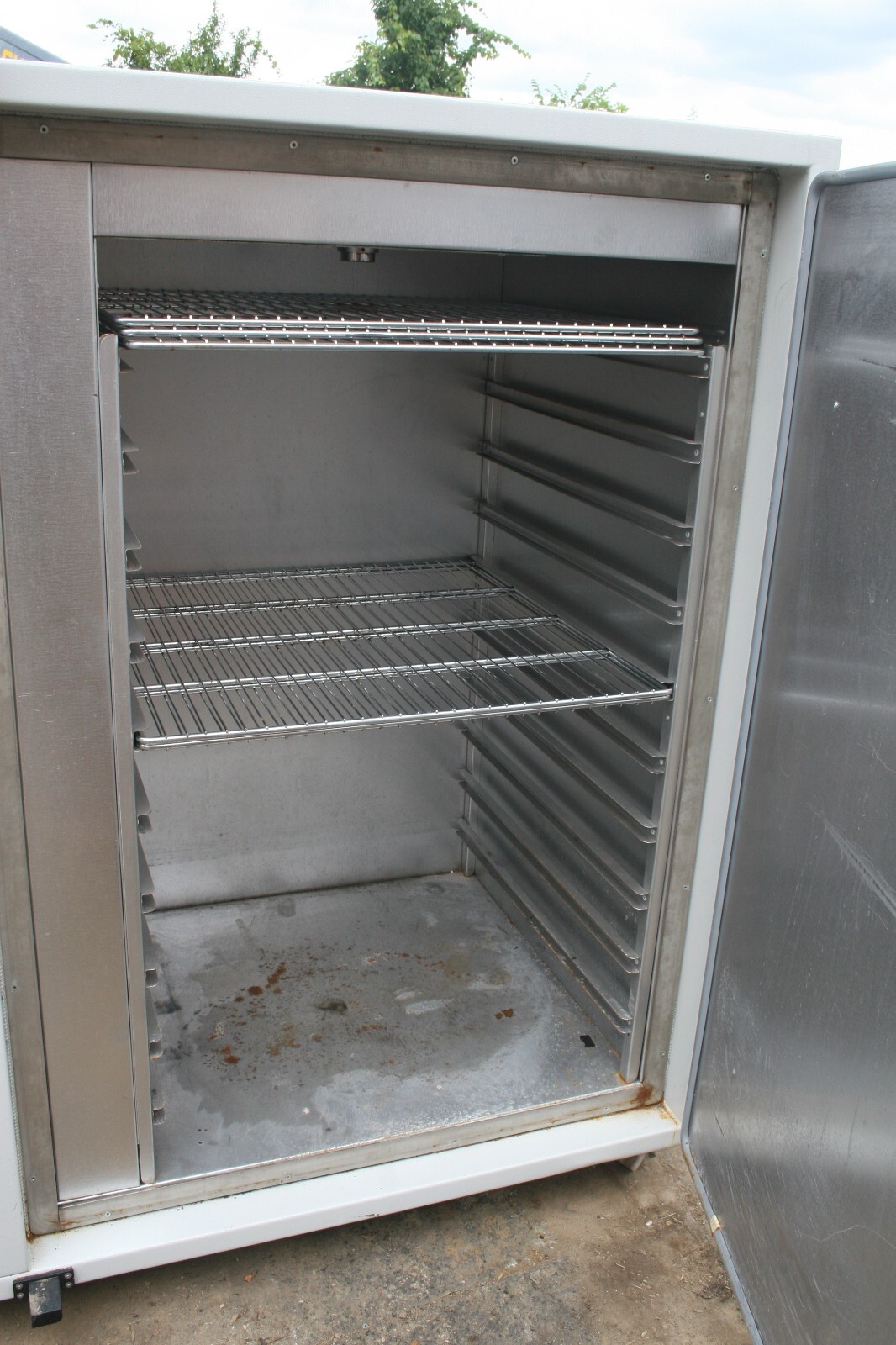 Genlab Oven LCO/27V/DIG 415A.C. 750 L Capacity 128″ x 77″ x 77″ Internal Dim