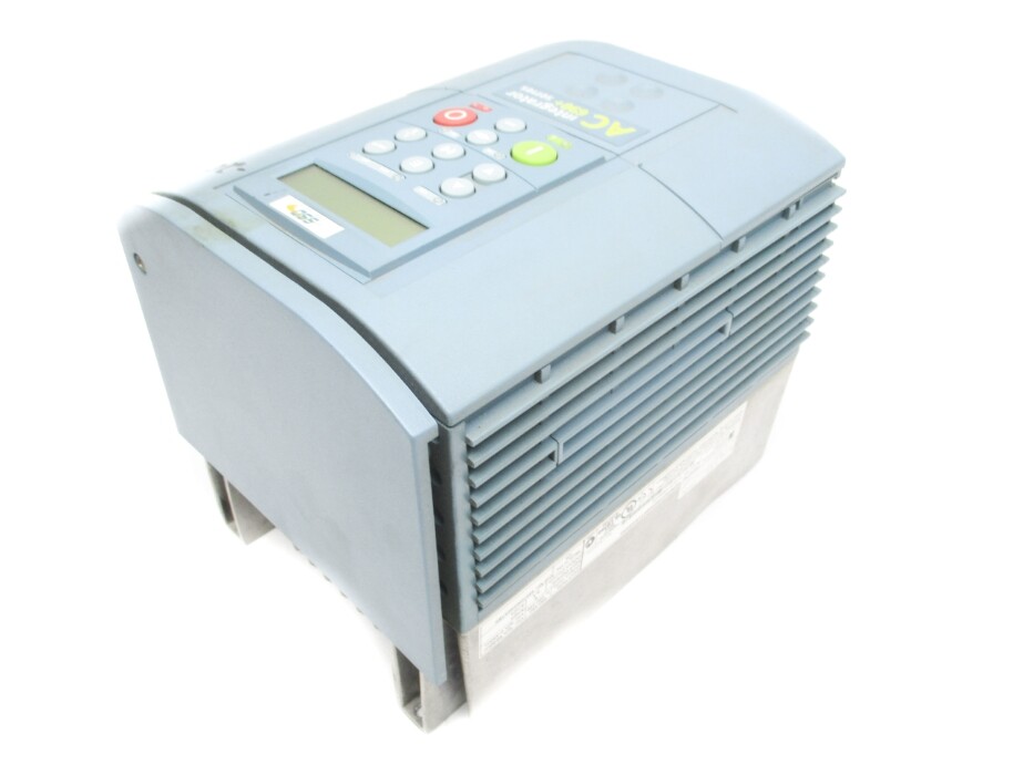 EUROTHHERM DRIVES 690PB/0022/400/3/0/0021/US/0/0/0/0/0 UNMP