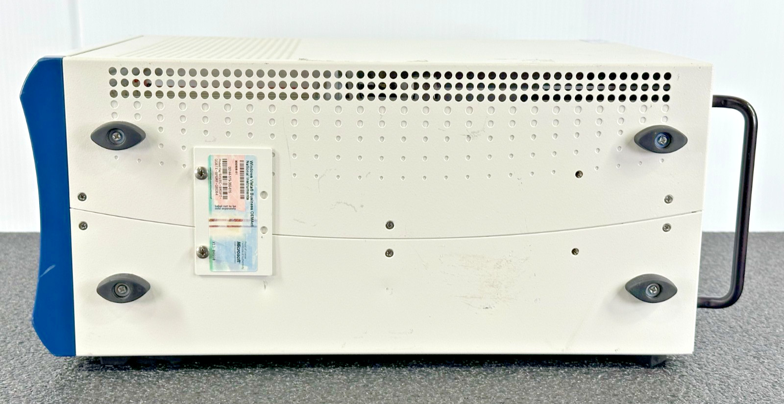 National Instruments NI PXI-1042 8-Slot Universal AC PXI Chassis