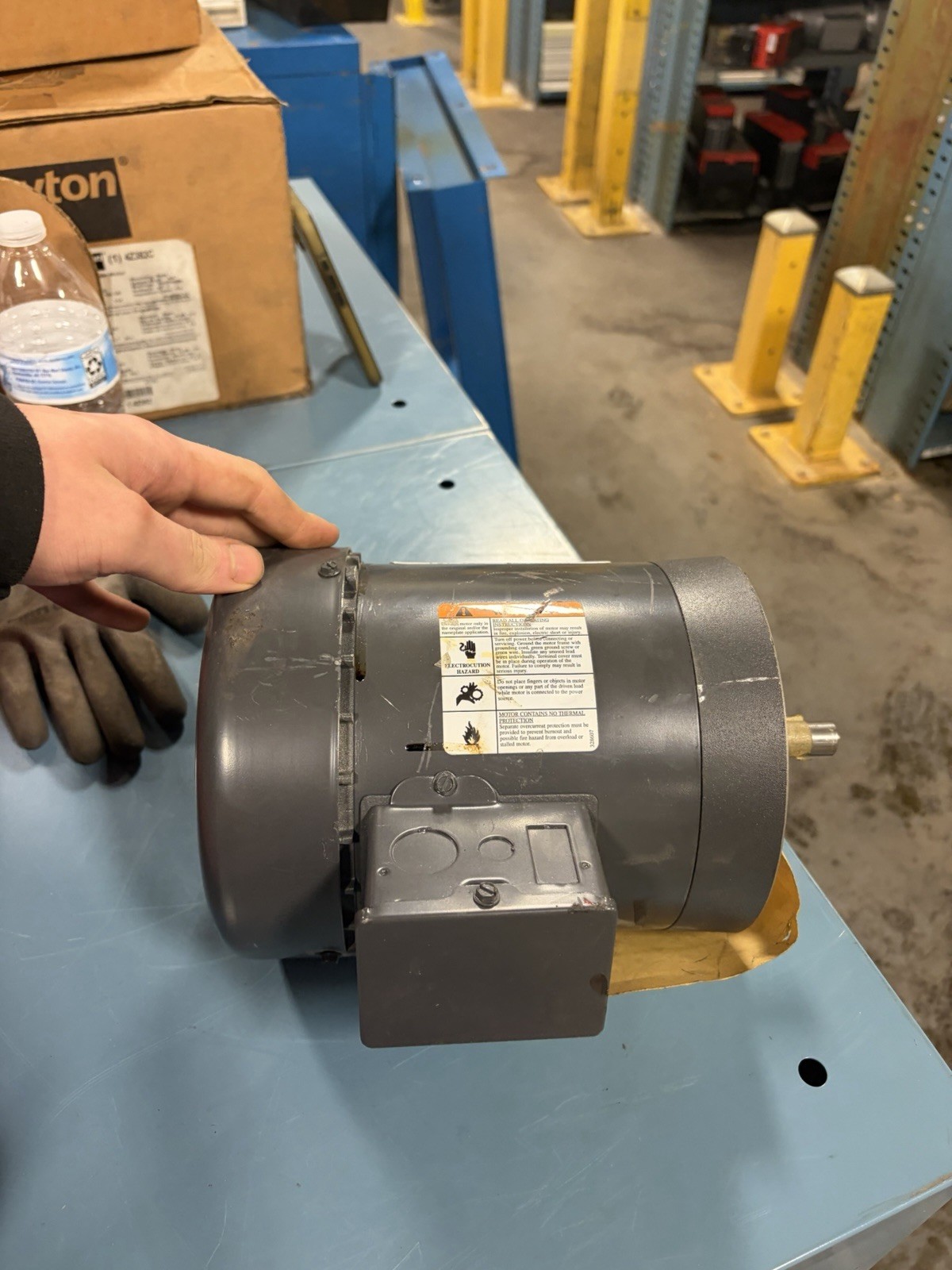 NEW NO BOX Dayton 3N471N Industrial Motor 3450/2850 RPM 1/2HP
