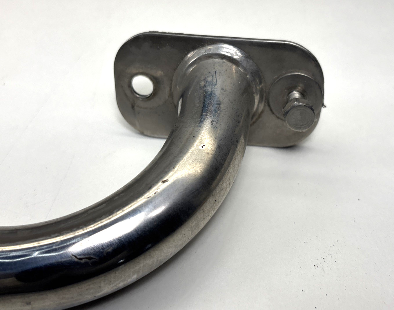 KENWORTH PETERBILT GRAB BAR R56-1146-211 SST 21″
