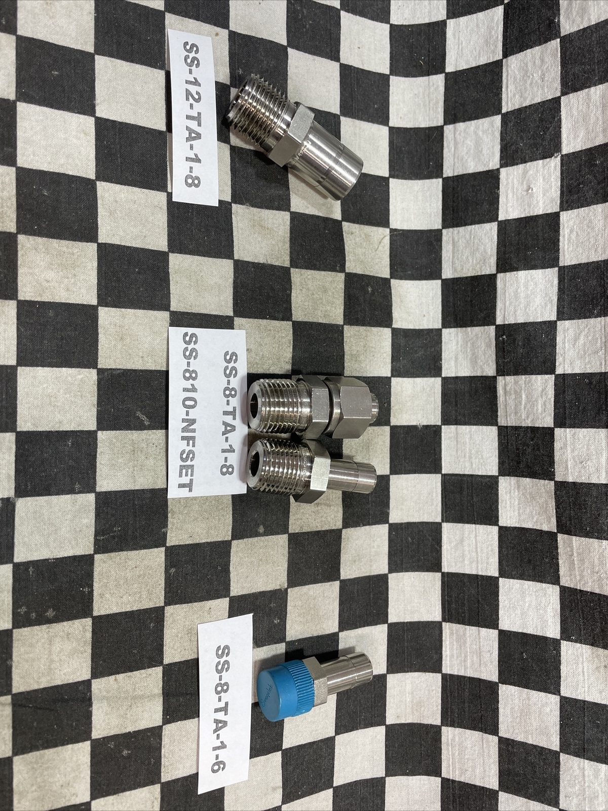 SWAGELOK SS-8-TA-1-6 SS-8-TA-1-8 SS-810-NFSET SS-12-TA-1-8, LOT OF 5 #A26