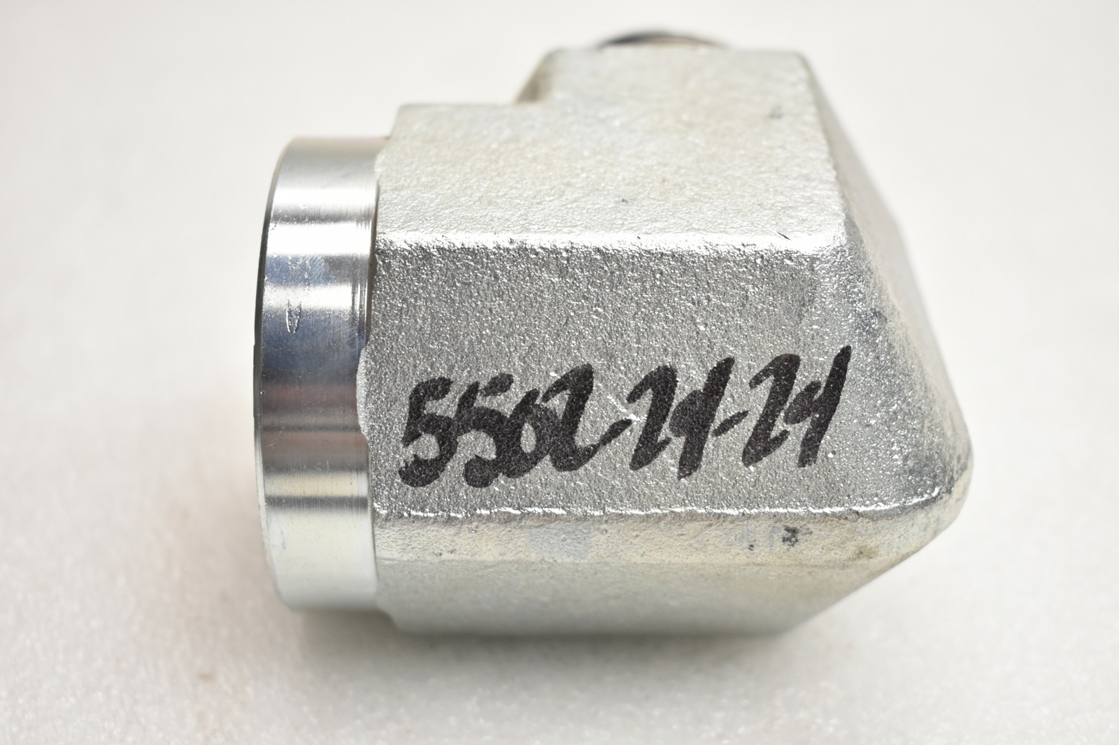 5502-24-24-FG 90° Elbow – 1-1/2″ Male Pipe Ridgid x 1-1/2″ Female Pipe Ridgid