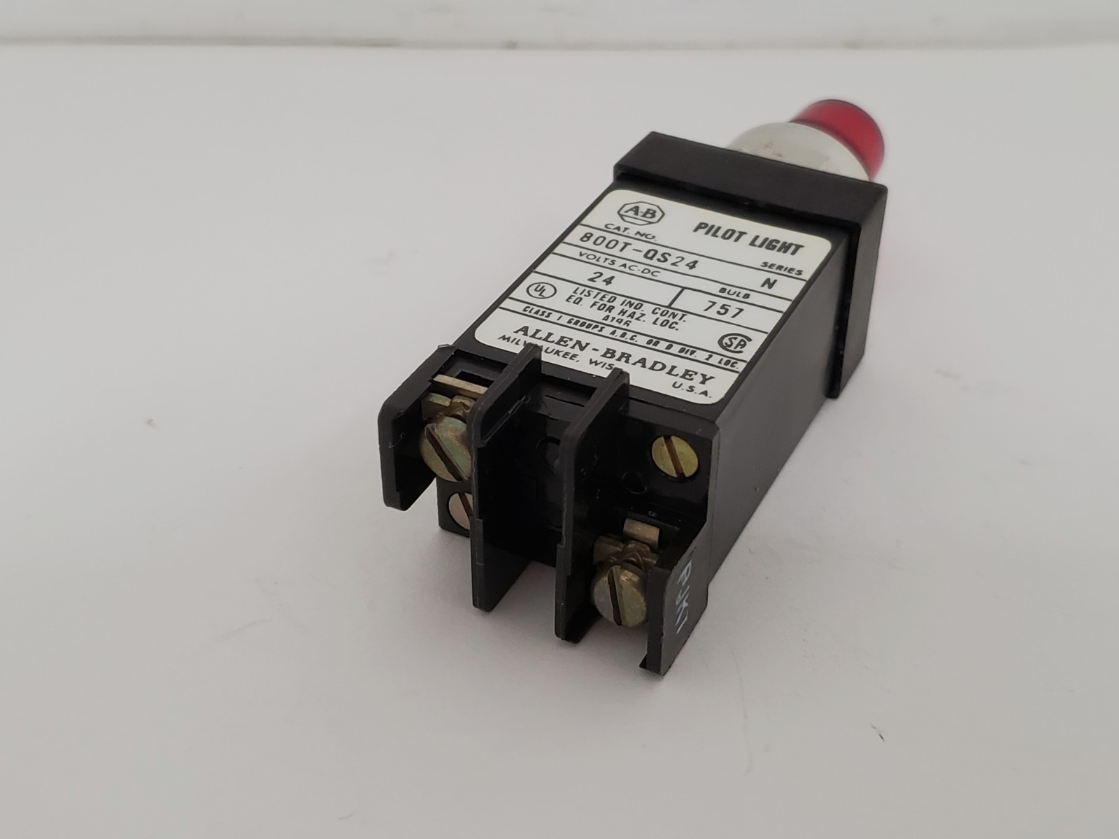 ALLEN BRADLEY 800T-QS24R PILOT LIGHT 24V AC/DC SERIES N NNB