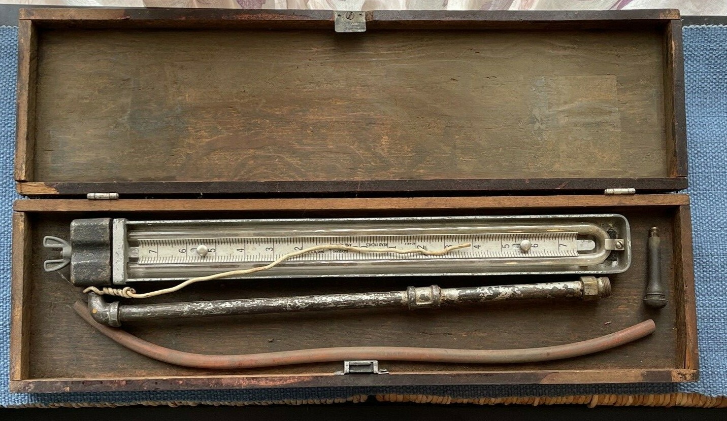 Vintage Meriam Instrument Co. 15″ Standard Cleanout Manometer in wooden box