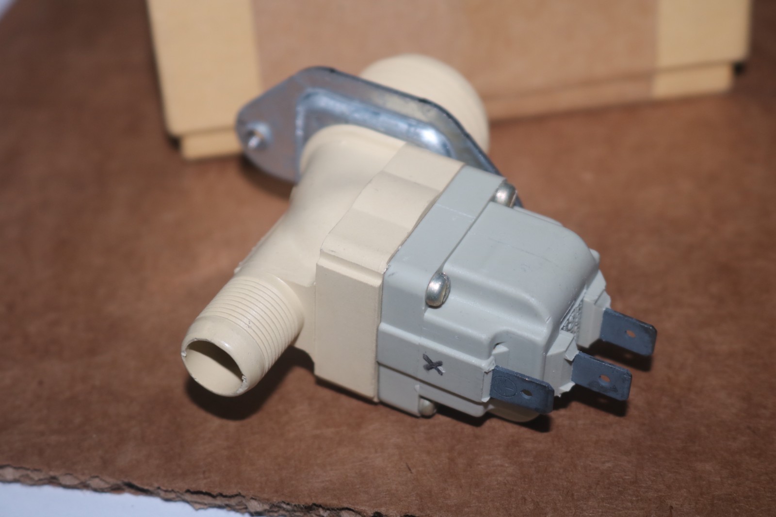 NOS Wascomat washing machine valve PN 471-8203-01 4820-01-141-5009