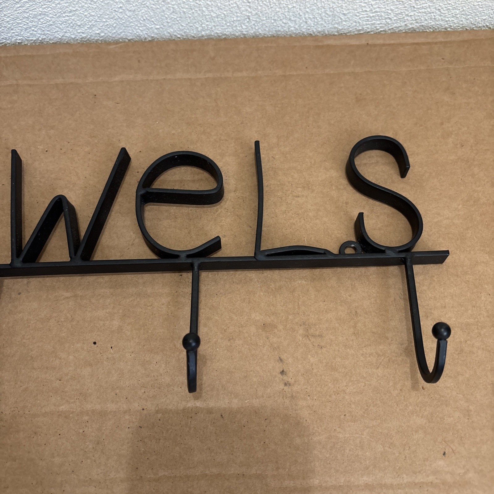 Black Metal Towel Hooks – Word Towels in Modern Lettering – 15″x12″x3″ – 4 Hooks