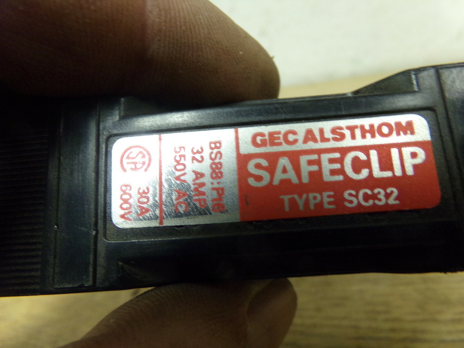 GEC Alsthom SafeClip Type SC32 BS88:Pt6 32 Amp 550V AC 30A 600V *FREE SHIPPING*
