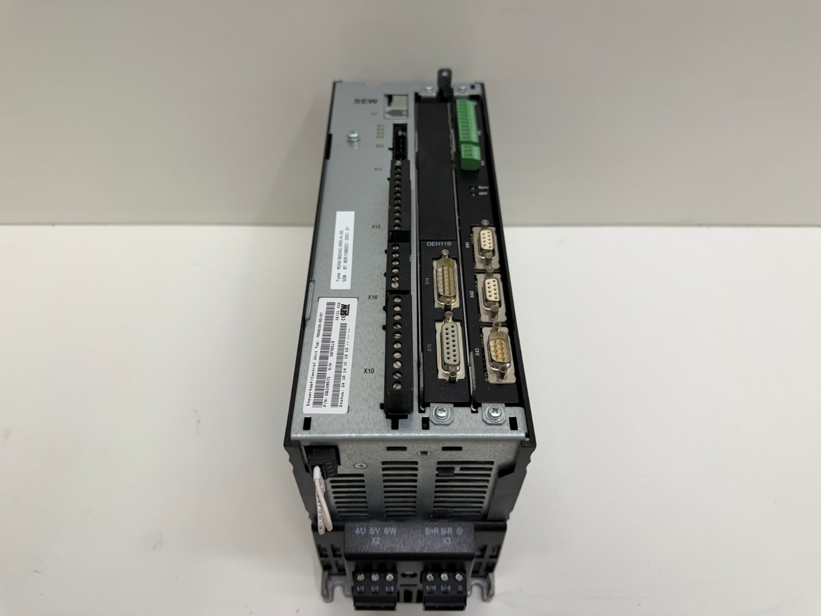 GOOD USED! SEW-EURODRIVE 380-500V SERVO DRIVE MDX61B0040-5A3-4-00