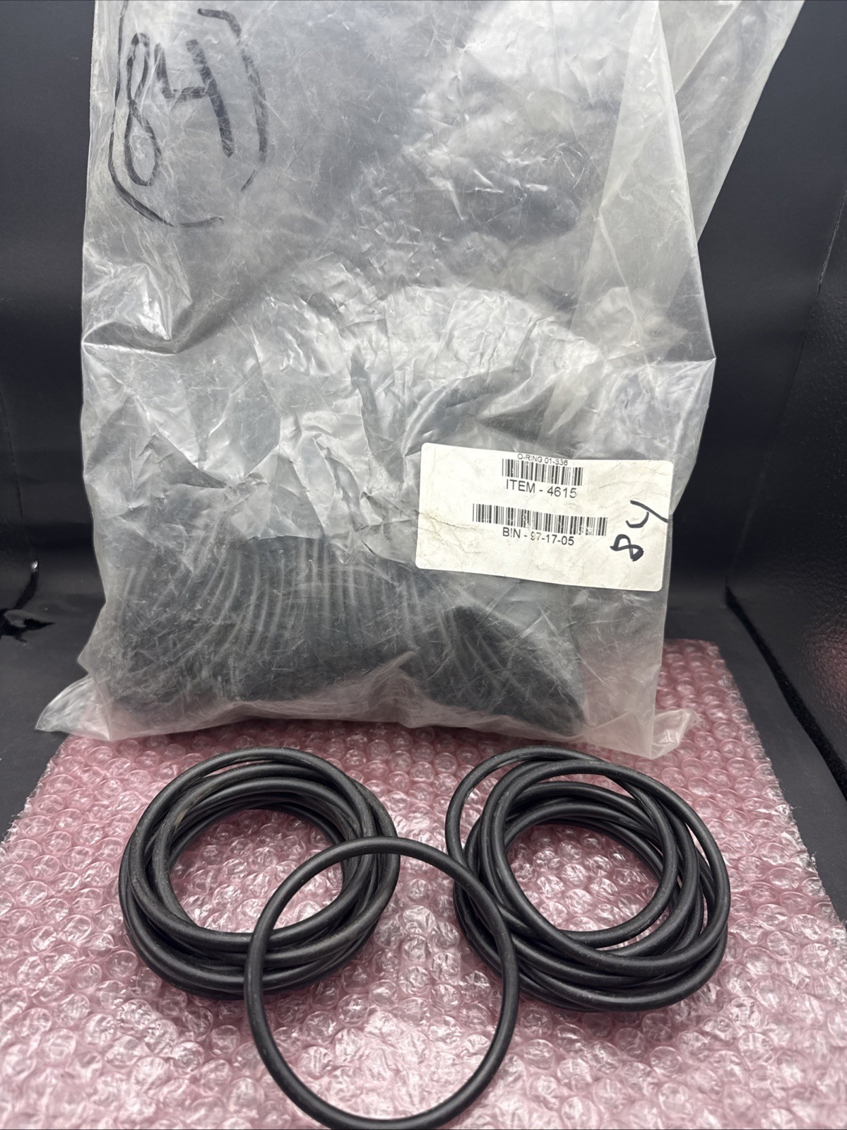 Pack of 81 Applied Industrial Technologies O-Ring 01-336 NEW