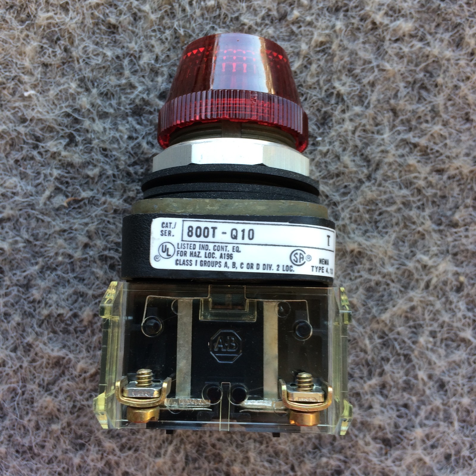 ALLEN BRADLEY 800T-Q10R PILOT LIGHT RED 120V FULL VOLTAGE SERIES T NIB