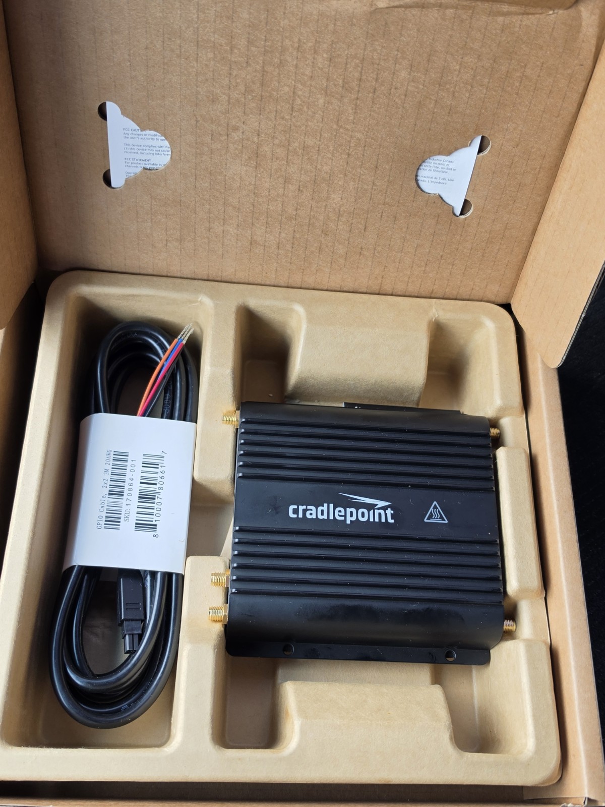 Cradlepoint Technology IBR900-1200M-B Router WiFi No Antennas