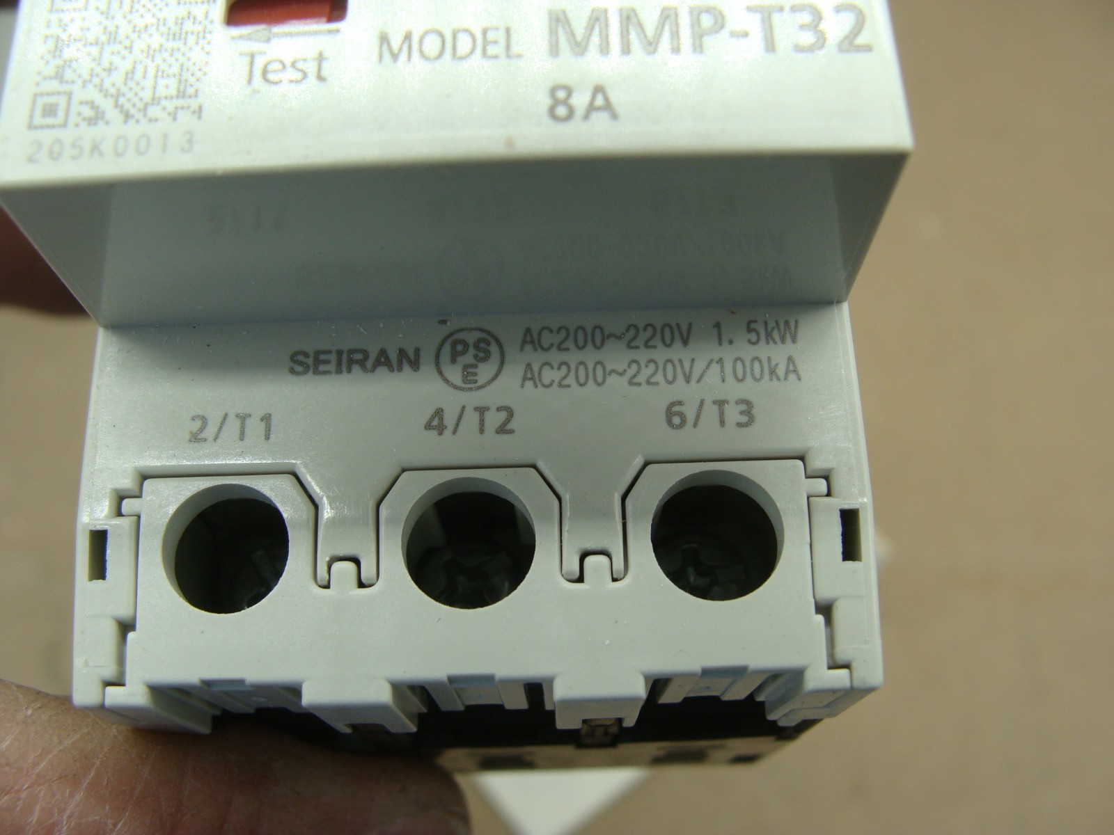 MITSUBISHI MOTOR CIRCUIT BREAKER MMP-T32 8.0A 3P 200-690VAC ADJUSTABLE OVERLOAD