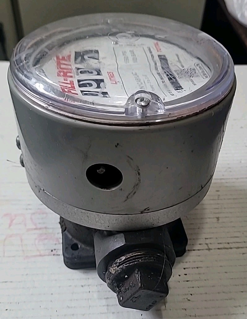 FILL-RITE TN860AN1CAB1LAC Flowmeter 150 PSI Mechanical 1 & 1/2″ Flow Meter Panel